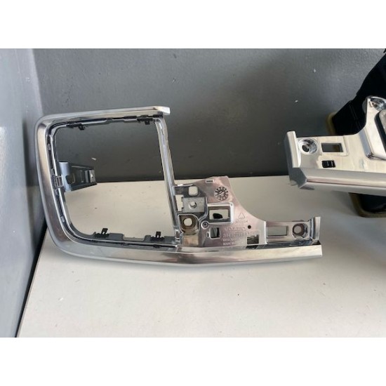 Chrome trim air vent with ilumination S90 V90 31403974 31417211 31389468 31417207 31389466 31366589 Chrome trim air vent with ilumination S90 V90 31403974 31417211 31389468 31417207 31389466 31366589