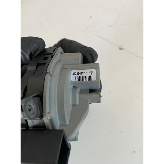 Contact VOLVO C30 V50 S40 31252481