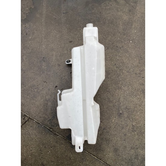 Water reservoir windscreen Volvo V60 S60 V60CC 30747576 30747577 
