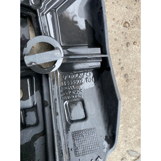 RIGHT REAR BUMPER MOUNT SUPPORT BRACKET Volvo V60 V60CC 31455502