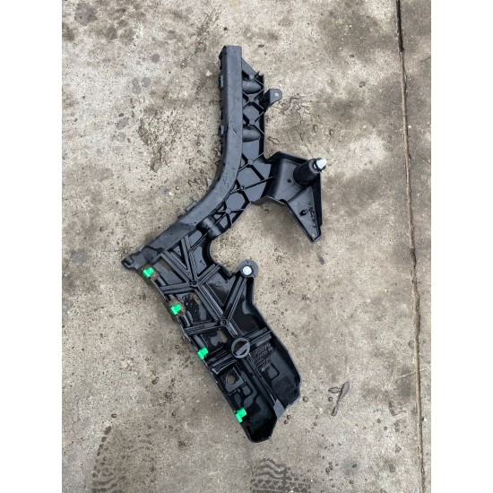 RIGHT REAR BUMPER MOUNT SUPPORT BRACKET Volvo V60 V60CC 31455502