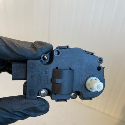 Heater regulator motor VOLVO XC60 V60 S60 V70 S80 XC70 V60CC 22092016 MAHLE K9749007 31497549