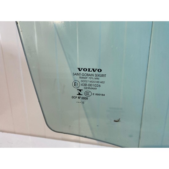 Front right side window VOLVO V60 2017 31385411