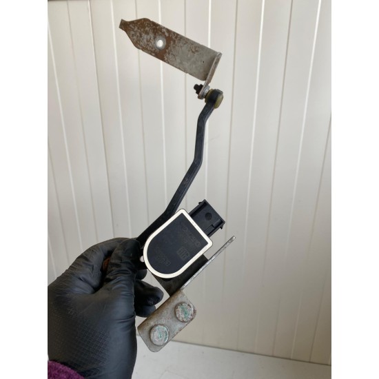 Cantar xenon dreapta fata VOLVO V40 XC60 S60 V60 31258179 31429141