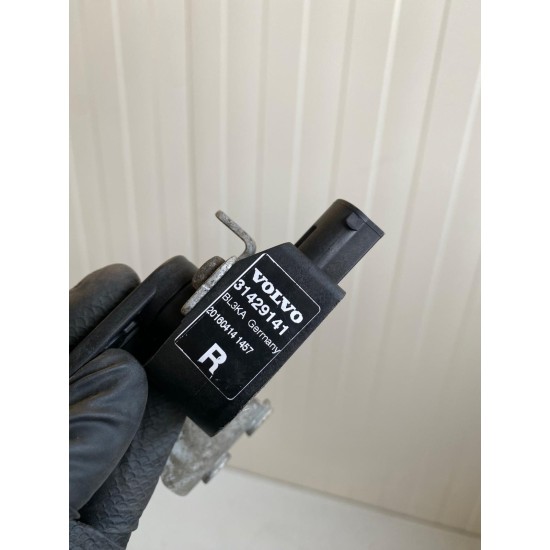 Cantar xenon dreapta fata VOLVO V40 XC60 S60 V60 31258179 31429141