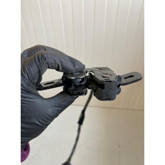 Broasca capota stanga VOLVO S60 V60 XC60 31425975 