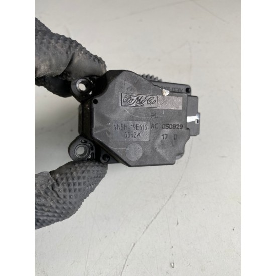 Motoras recirculare aeroterma Volvo S40 V50 C30 V40 4N5H-19E616-6652A 30733779