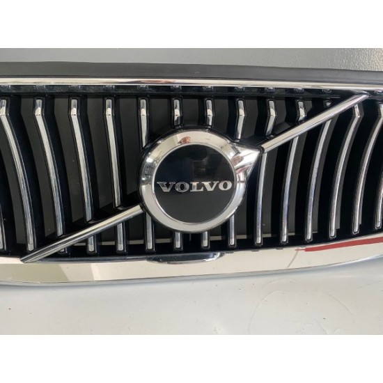 Grila bara fata VOLVO XC90 2021+ FACELIFT MOMENTUM 31698400 31698408 32365185 32365190 Grila bara fata VOLVO XC90 2021+ FACELIFT MOMENTUM 31698400 31698408 32365185 32365190