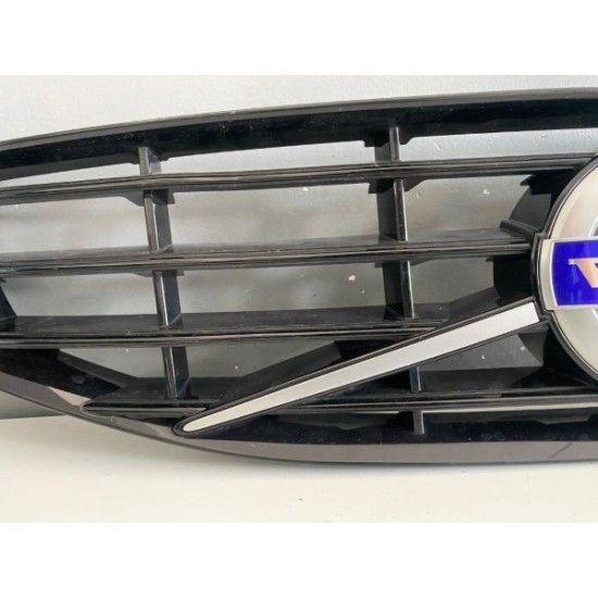 Front bumper grille VOLVO S60 V60 FACELIFT 2014+ 31425883 31425903 31425886 31425906