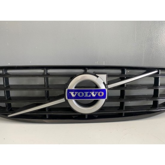 Front bumper grille VOLVO S60 V60 FACELIFT 2014+ 31425883 31425903 31425886 31425906 Front bumper grille VOLVO S60 V60 FACELIFT 2014+ 31425883 31425903 31425886 31425906