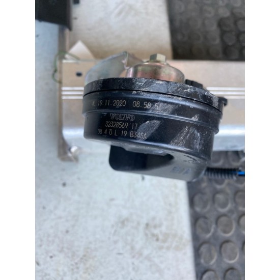Suport radiator de racire Volvo XC60 2018+ 31429924 31455085 32328569 32328568