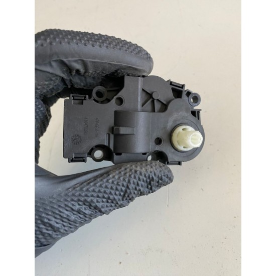 Motoras aeroterma VOLVO XC60 V60 S60 V70 S80 XC70 V60CC HK009001 31497549 Motoras aeroterma VOLVO XC60 V60 S60 V70 S80 XC70 V60CC HK009001 31497549