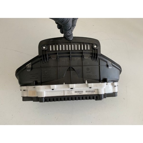 Ceasuri de bord P3 VOLVO XC60 S60 V60CC V60 31453092 36012798