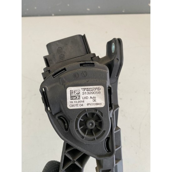 Accelerator pedal Volvo XC60 S60 V60 31329058 Accelerator pedal Volvo XC60 S60 V60 31329058