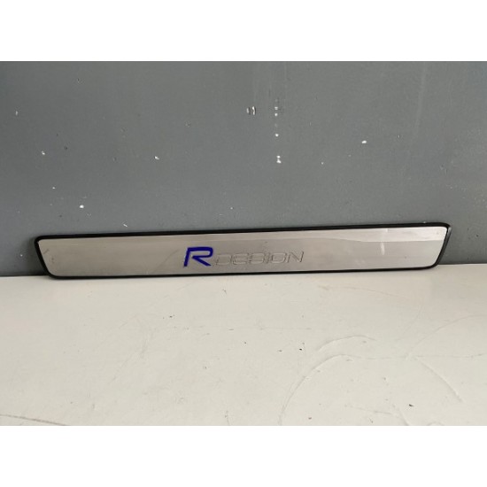 Sill moulding right trim part external R-DESIGN VOLVO XC60 2015 31391249