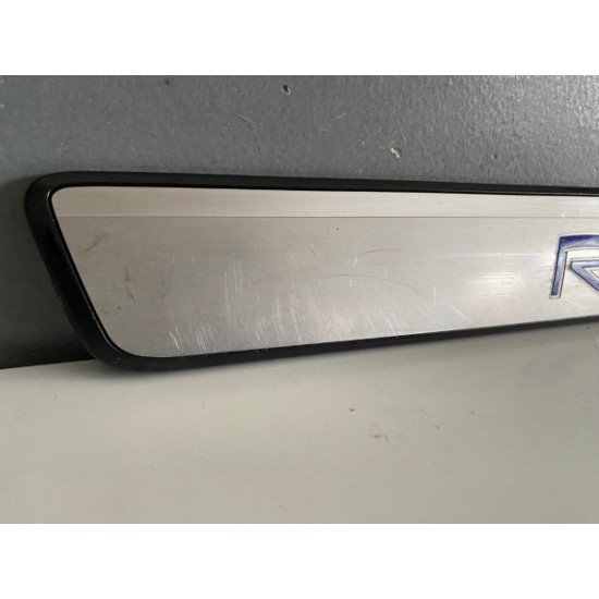 Sill moulding right trim part external R-DESIGN VOLVO XC60 2015 31391249 Sill moulding right trim part external R-DESIGN VOLVO XC60 2015 31391249