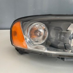 Right headlight LHD 9 pins VOLVO XC70 2007 30784250