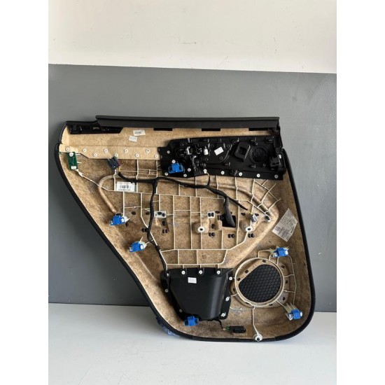 Fata de usa dreapta spate VOLVO XC60 2018+ 31446177 30747756 Fata de usa dreapta spate VOLVO XC60 2018+ 31446177 30747756