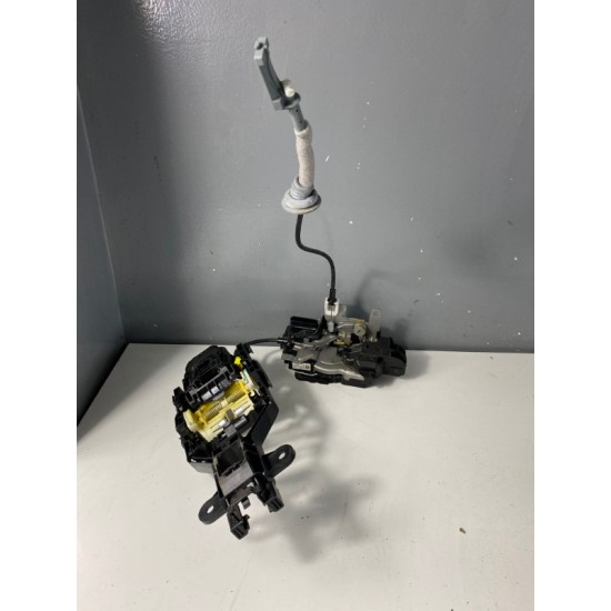BROASCA INCUIETOARE USA DREAPTA SPATE VOLVO XC60 XC90 31349901