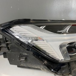 Right headlight MID LED VOLVO XC60 FACELIFT 2021+ 32337375
