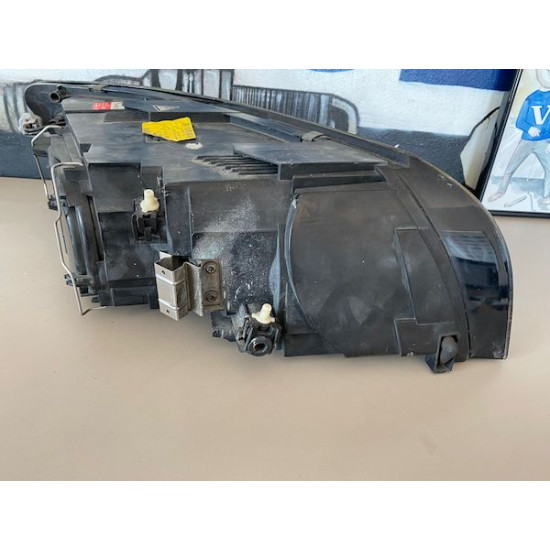 Far stanga xenon VOLVO V50 2004-2007 30678916