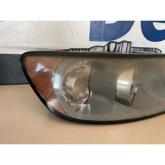 Right headlight VOLVO V50 2004-2007 30678913