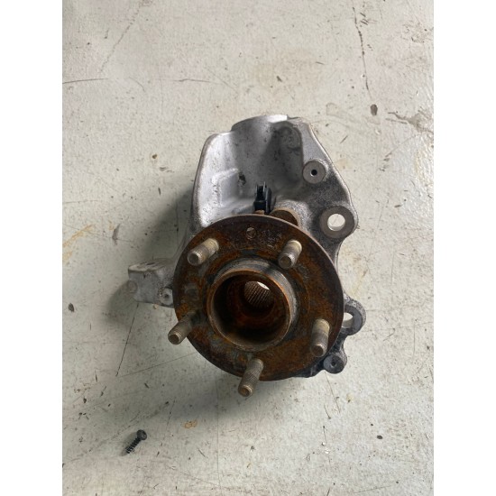 Front right knuckle Volvo V40 2012-2018 31302822