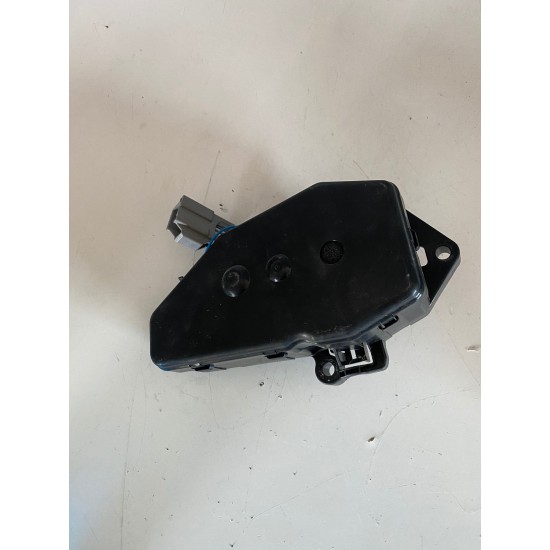 Motoras deschidere portbagaj VOLVO XC60 2009-2013 30784562 31440645 Motoras deschidere portbagaj VOLVO XC60 2009-2013 30784562 31440645