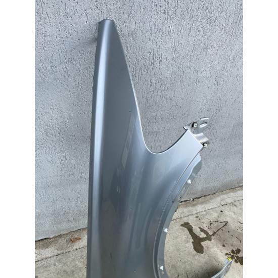 Aripa dreapta fata VOLVO C30 2010 31253950