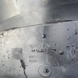 Rear right inner fender Volvo C30 30744039