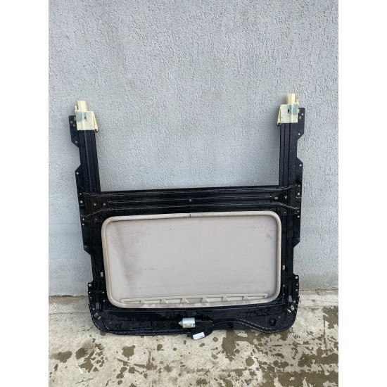 Roof hatch Volvo C30 2010 31385990 39803262 8679867 8679867