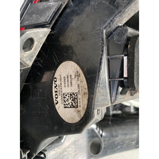 Stop dreapta VOLVO XC60 2018+ 31420428