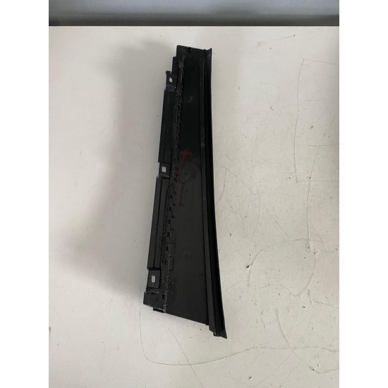 Trim panel left rear door VOLVO XC60 2018 32216045 Trim panel left rear door VOLVO XC60 2018 32216045