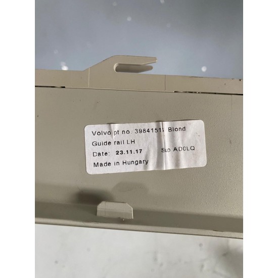Cargo Cover Bracket Left GUIDE RAIL VOLVO XC60 2018+ 39841513 Cargo Cover Bracket Left GUIDE RAIL VOLVO XC60 2018+ 39841513