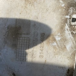 Bara fata cu gauri de spalatori si senzori VOLVO XC60 Facelfit 2014+ 31323765 31425495