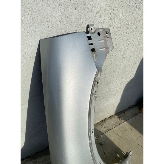 Aripa dreapta fata VOLVO XC90 2007-2014 30796495