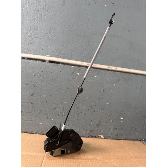 Front left door lock mechanism Volvo V60 S60 31301740, 31349858, 31301738, 31349859 Front left door lock mechanism Volvo V60 S60 31301740, 31349858, 31301738, 31349859