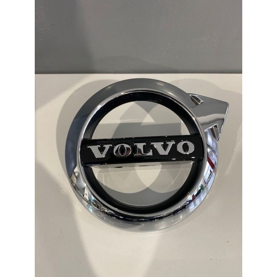 Radiator Grille Emblem Badge Logo NEW VOLVO V40 V40 Cross Country 2012+ 31425816 31457656 31425815 31457655