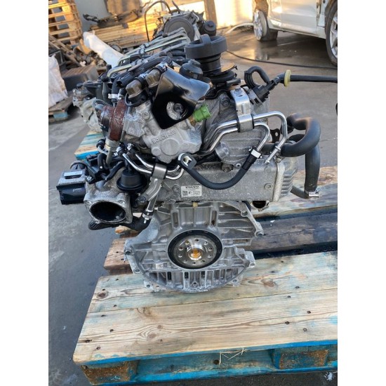 Motor VOLVO V40 2013-2014 D5204T6 36050627