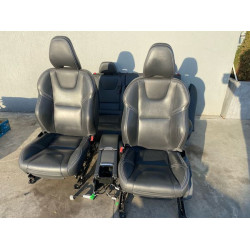 Interior sport cu cusatura alba VOLVO V60 2010-2017