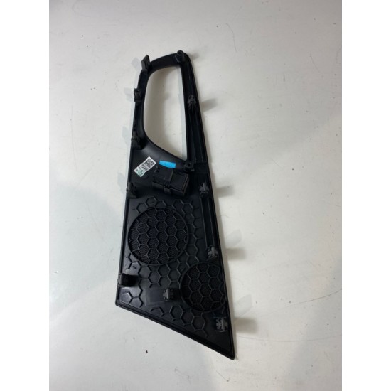 Ornament interior usa dreapta fata VOLVO XC60 2018+ 31446063
