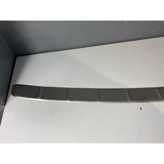 Ornament spate portbagaj bara spate VOLVO XC60 2019 31435972
