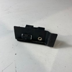 USB socket unit outlet VOLVO XC60 S60 V60 C30 V70 XC70 V90 XC90 31285608 30775252