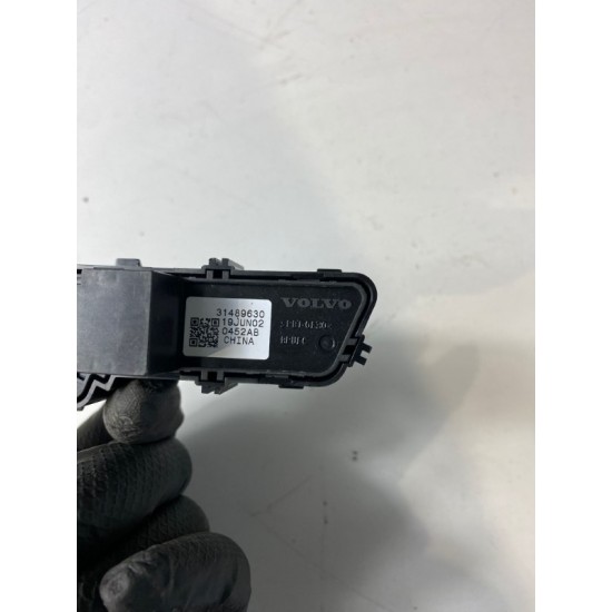 Comanda butoane memorie scaune stanga fata VOLVO XC60 S60 V60 V60CC 31489630 Comanda butoane memorie scaune stanga fata VOLVO XC60 S60 V60 V60CC 31489630