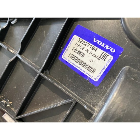 Scut sub radiatoare VOLVO XC60 2018+ 32227195 32227194
