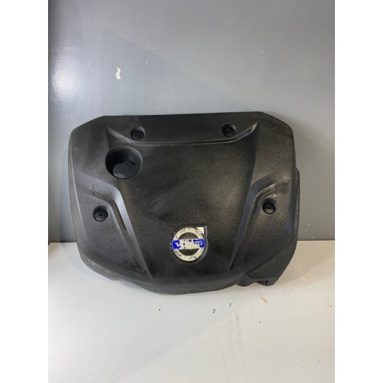 Capac motor VOLVO S60 V60 XC60 XC70 31319209 Capac motor VOLVO S60 V60 XC60 XC70 31319209