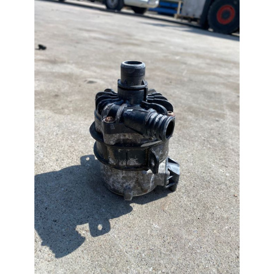 Additional water pump VOLVO V60 D6 HYBRID 2014+ 31293979 Additional water pump VOLVO V60 D6 HYBRID 2014+ 31293979