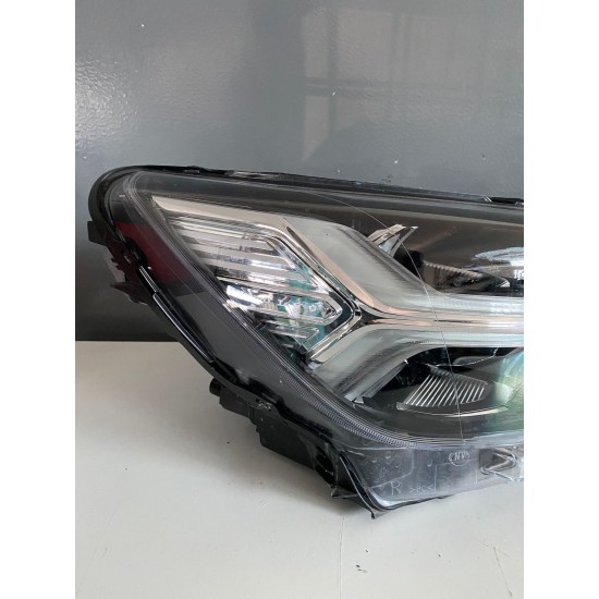 Far dreapta FULL LED RHD VOLVO XC40 2018+ 31655986