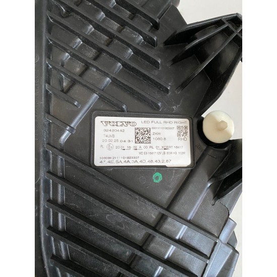 Far dreapta FULL LED RHD VOLVO XC60 32420442