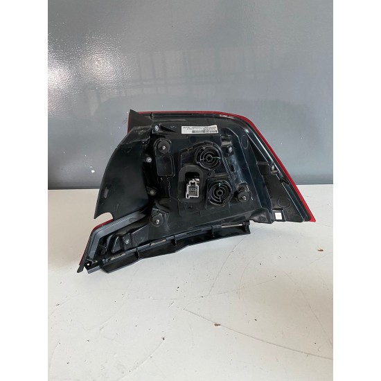 Stop stanga spate VOLVO S90 2017+ 31698712 Stop stanga spate VOLVO S90 2017+ 31698712